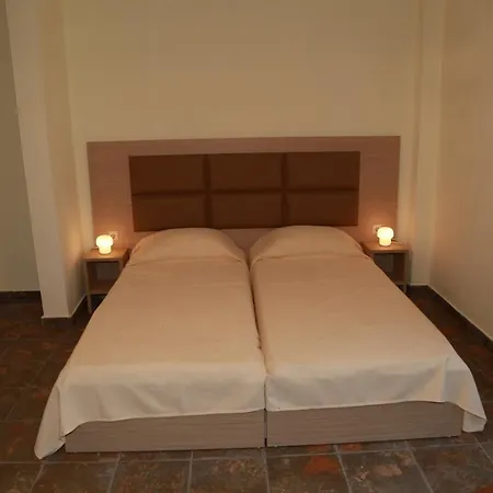 Kalaitzis Summer Apartment
